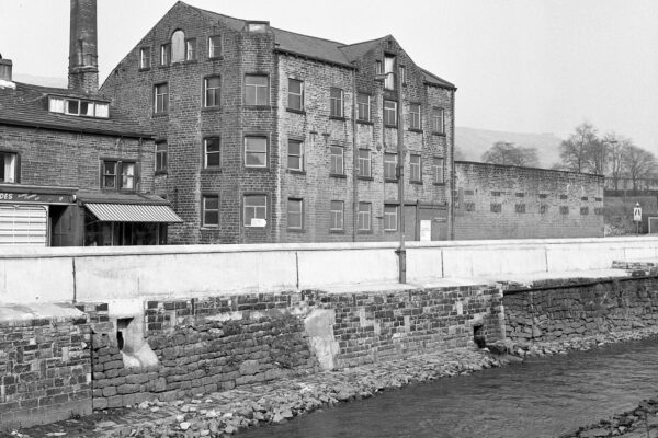 Clough Mill – c. 1960. Cotton weaving mill.